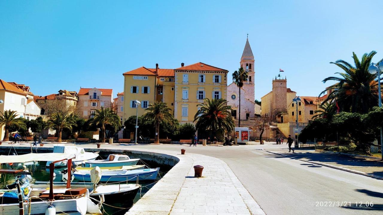 Apartment M&J Supetar Εξωτερικό φωτογραφία