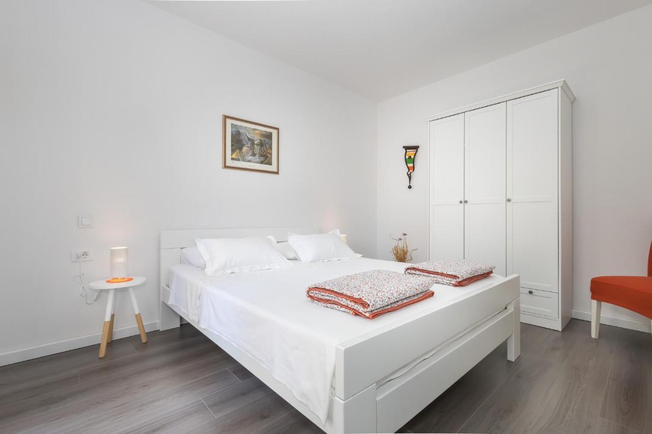 Apartment M&J Supetar Εξωτερικό φωτογραφία